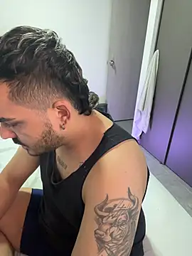 Chatroom XXX en direct de Kevin_Spenser
