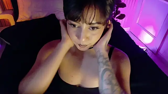 Chat +18 de Emma_webbb ao vivo