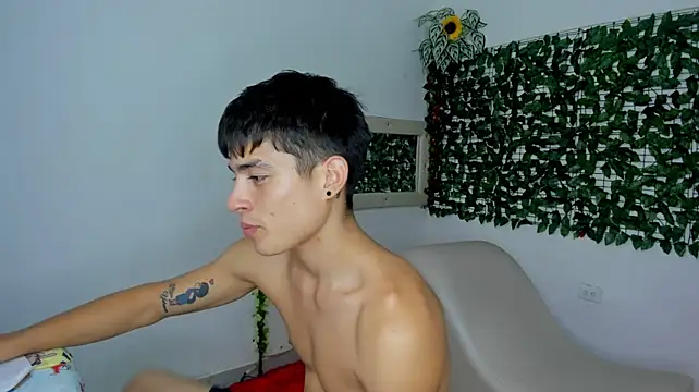 Chat XXX ao vivo de The_beby_guy