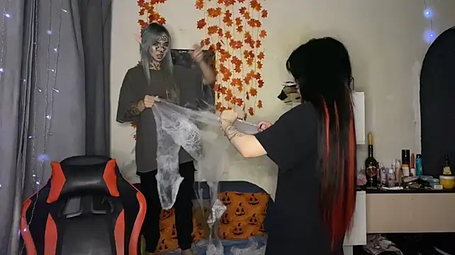 Absent_Fairy Adlı Modelin Canlı XXX Sohbeti
