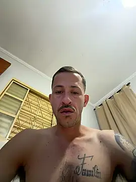 Онлайн чат XXX MeladoDiMel