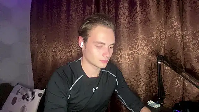 ErnestTarlet Live XXX Chat