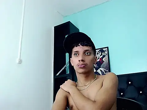 Онлайн чат XXX brayan__hot__