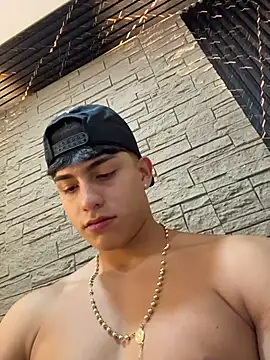 Czat XXX na żywo – Lander_Cruz