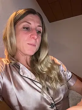 دردشة VivienneBlac الجنسية المباشرة