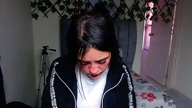 Violettasquirt's Live XXX Chat