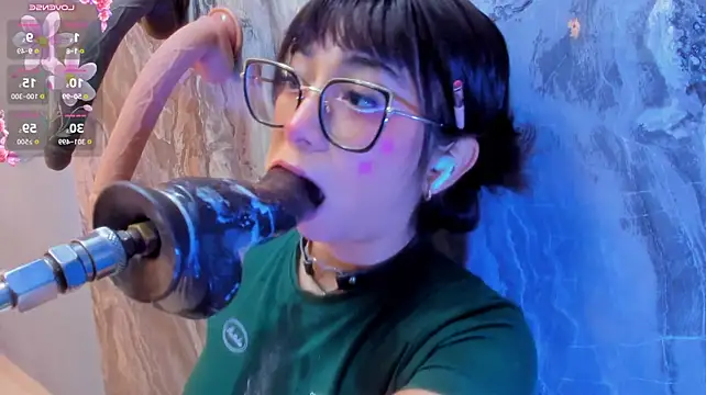 linda_sofi__'s Live XXX Chat