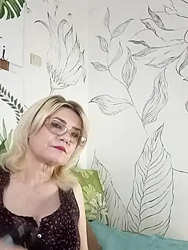 Catty_Lady 라이브 XXX 채팅