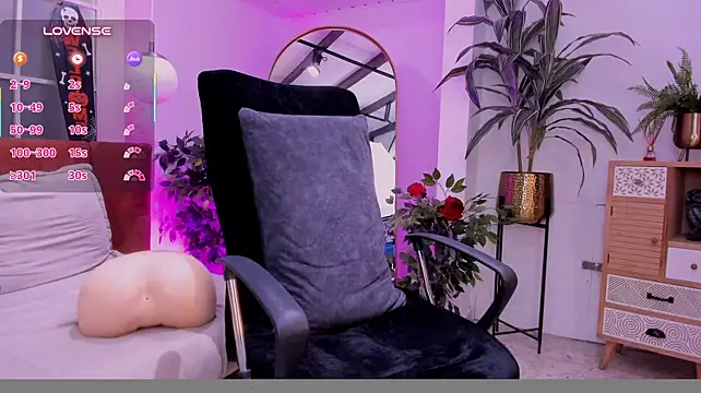 LoganHudsson live XXX chat