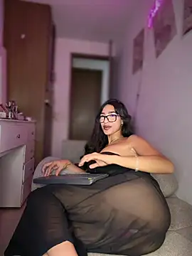 DulceLenns Chat XXX in diretta