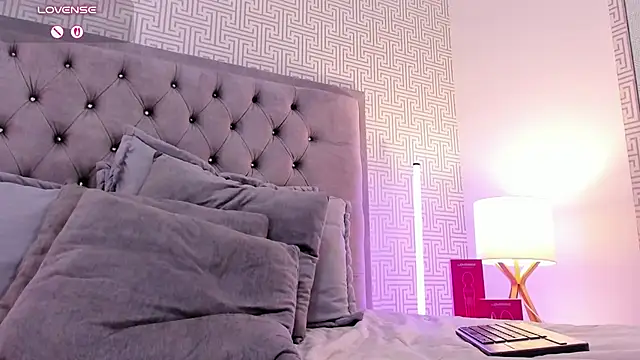 DianaRed_ Chat XXX in diretta