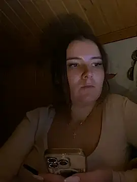 mewKate Adlı Modelin Canlı XXX Sohbeti