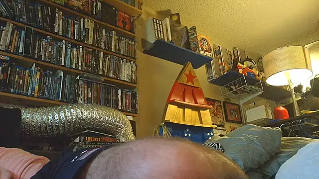 overmydadbody222's Webcam Show