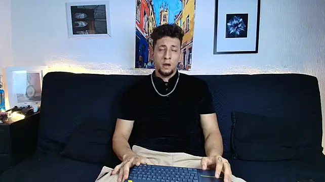 Chat XXX Live SR_EMILIOCUM