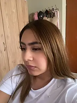 Živý XXX chat Miabonnett_