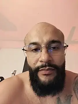 XXX chat uživo modela Luke__09