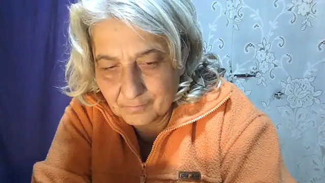 XXX chat uživo modela ExquisiteMature