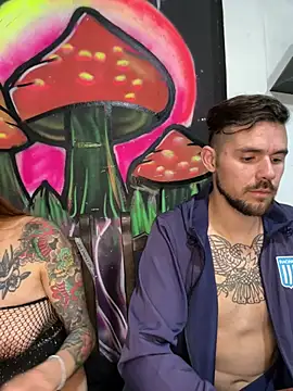 parejajuguetona420's Live XXX Chat