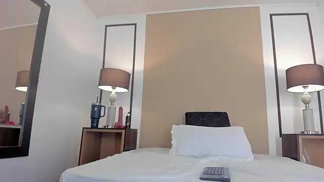 Živý XXX chat Nina_Hilton