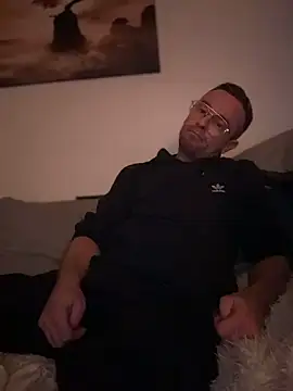 SoberingTadpole live XXX chat