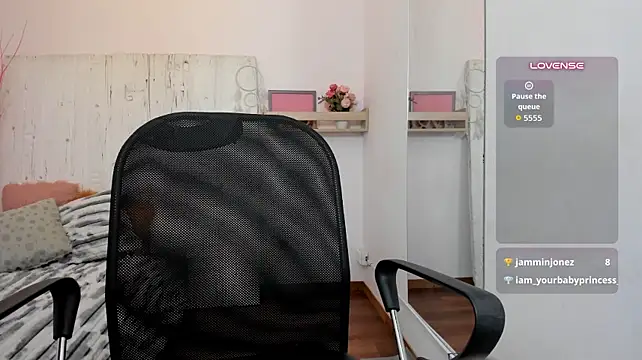 KarinaPalacios_ 现场XXX聊天