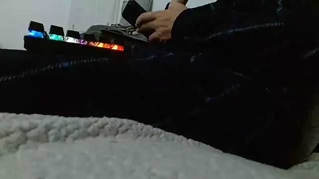 Heracles00n Live XXX chat