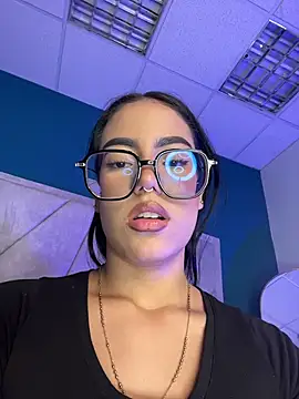 Chat XXX en directo de TopDollXXX