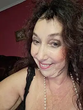 GypsyEsmeralda Chat XXX live