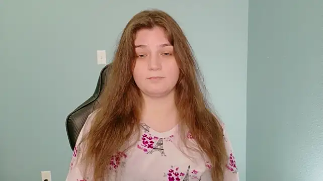XXX chat uživo modela TreeJeanne