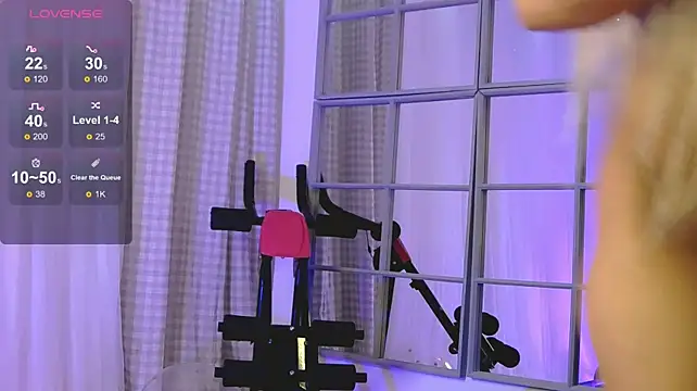 SarahRaynex's Live XXX Chat