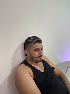Kevin_Spenser: απευθείας συνομιλία ΧΧΧ
