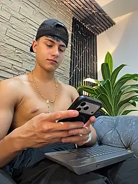 Lander_Cruz 라이브 XXX 채팅