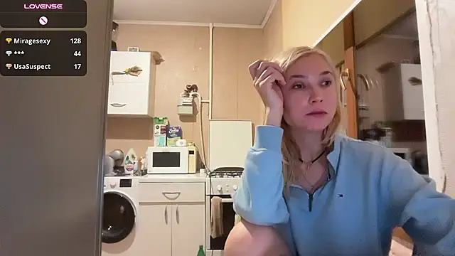 AngelJeni Adlı Modelin Canlı XXX Sohbeti
