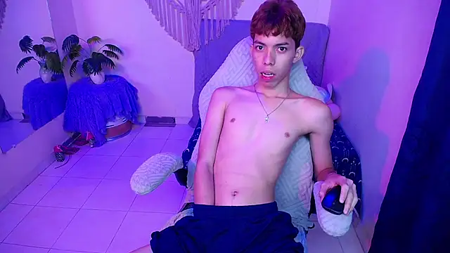 Chat +18 de nico_nikc ao vivo
