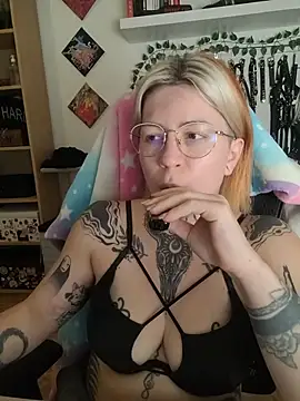 divine_eve's Live XXX Chat