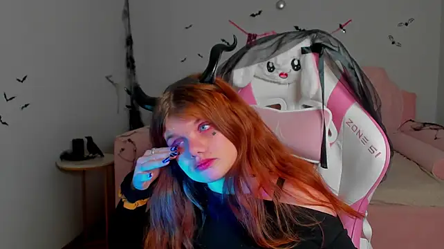 ChloeHalses Live XXX-Chat