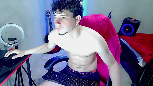 Atom_Hot live XXX chat