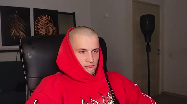 Igor_Wilde élő XXX-chatje