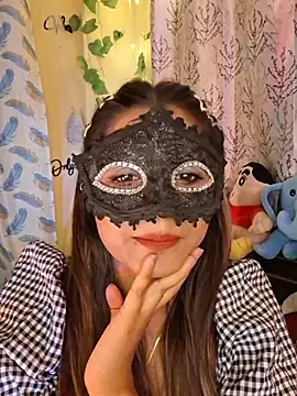 Chat +18 de Kiara_97 ao vivo