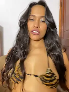 emilly23 Live XXX-Chat
