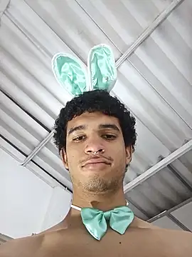 Danuwu_ Adlı Modelin Canlı XXX Sohbeti