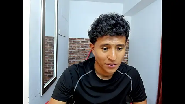 Chatroom XXX en direct de WIZARD-ALESSANDRO