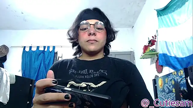 Cutie_Sam élő XXX-chatje
