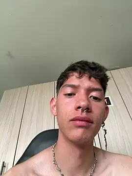 heyy_noah11: απευθείας συνομιλία ΧΧΧ