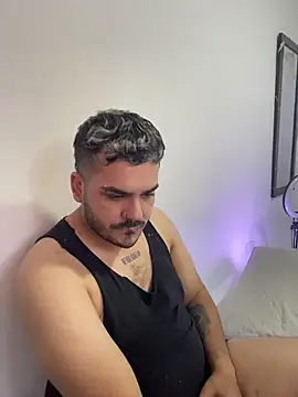 دردشة Kevin_Spenser الجنسية المباشرة