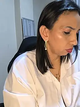 Živý XXX chat Mrsvictoriaaa