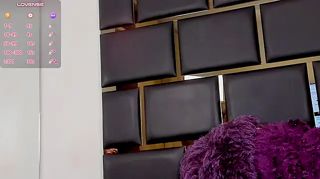 DanielaCapriles' Live XXX Chat