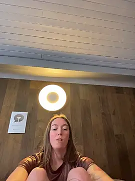 Daisy_Michto_Officiel: онлайн-секс-чат