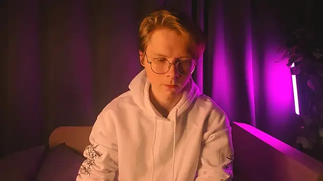 DanielSanders 现场XXX聊天