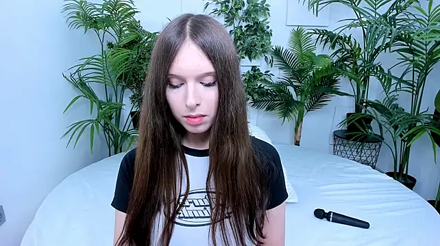 dark_k1tty XXX чат на живо